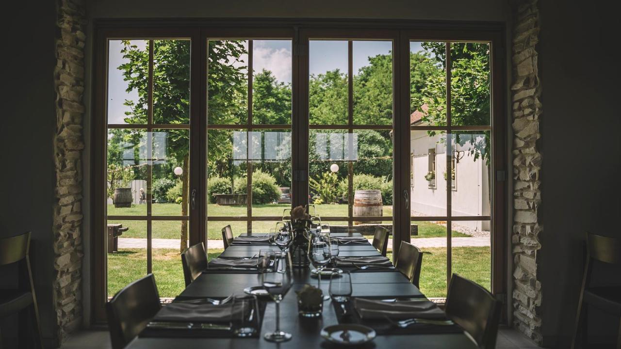 Tri Lucke Hotel & Restaurant Krsko Exterior photo