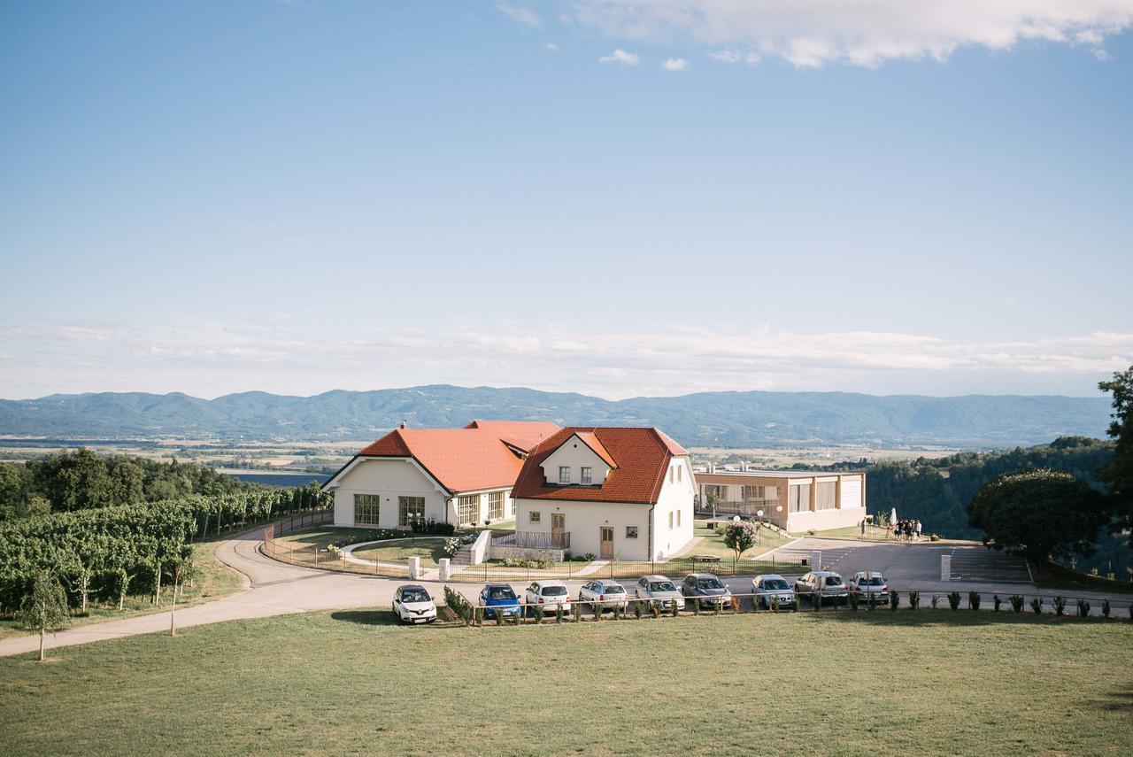 Tri Lucke Hotel & Restaurant Krsko Exterior photo