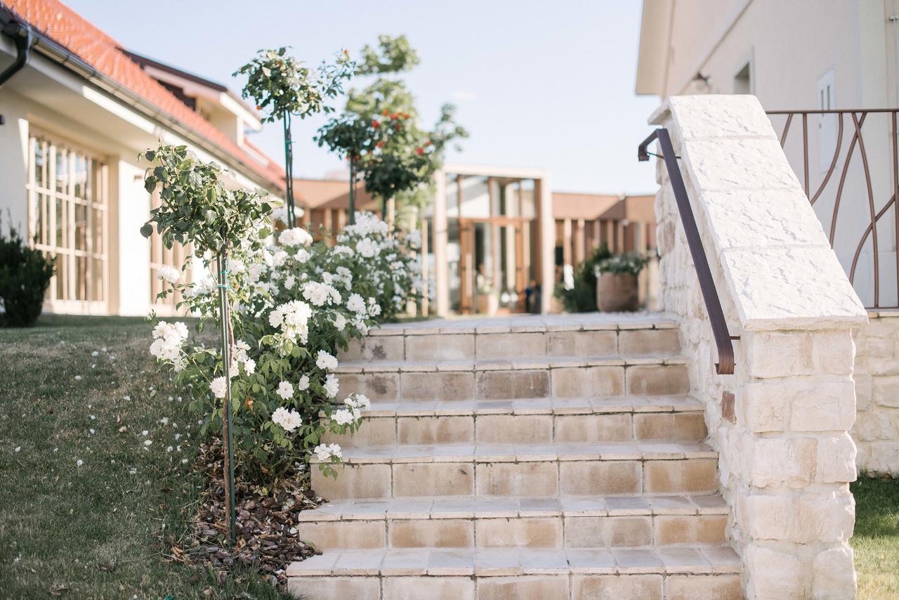 Tri Lucke Hotel & Restaurant Krsko Exterior photo